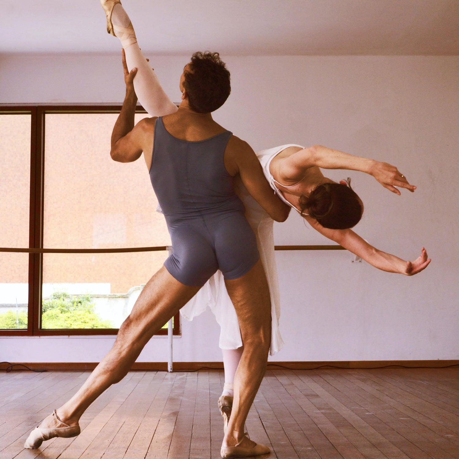 Can Men Wear Leotards And Tights To Ballet?