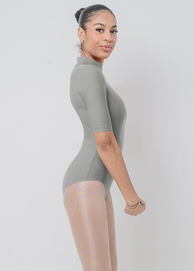 Front Zipper Half-Sleeved Leotard